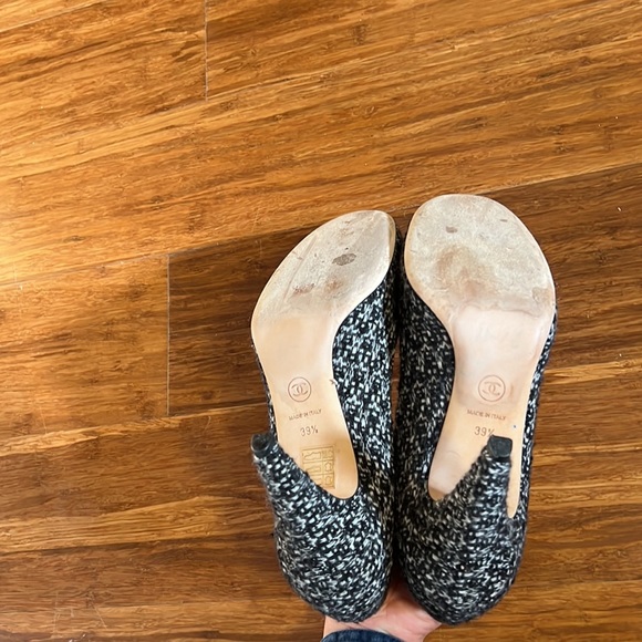 Authentic Chanel Camilla Tweed Pump Heels - Picture 7 of 11